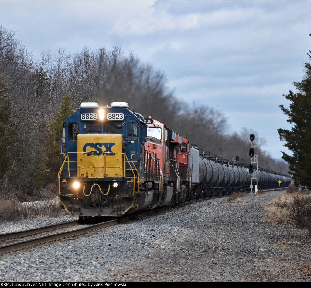 CSX 8823